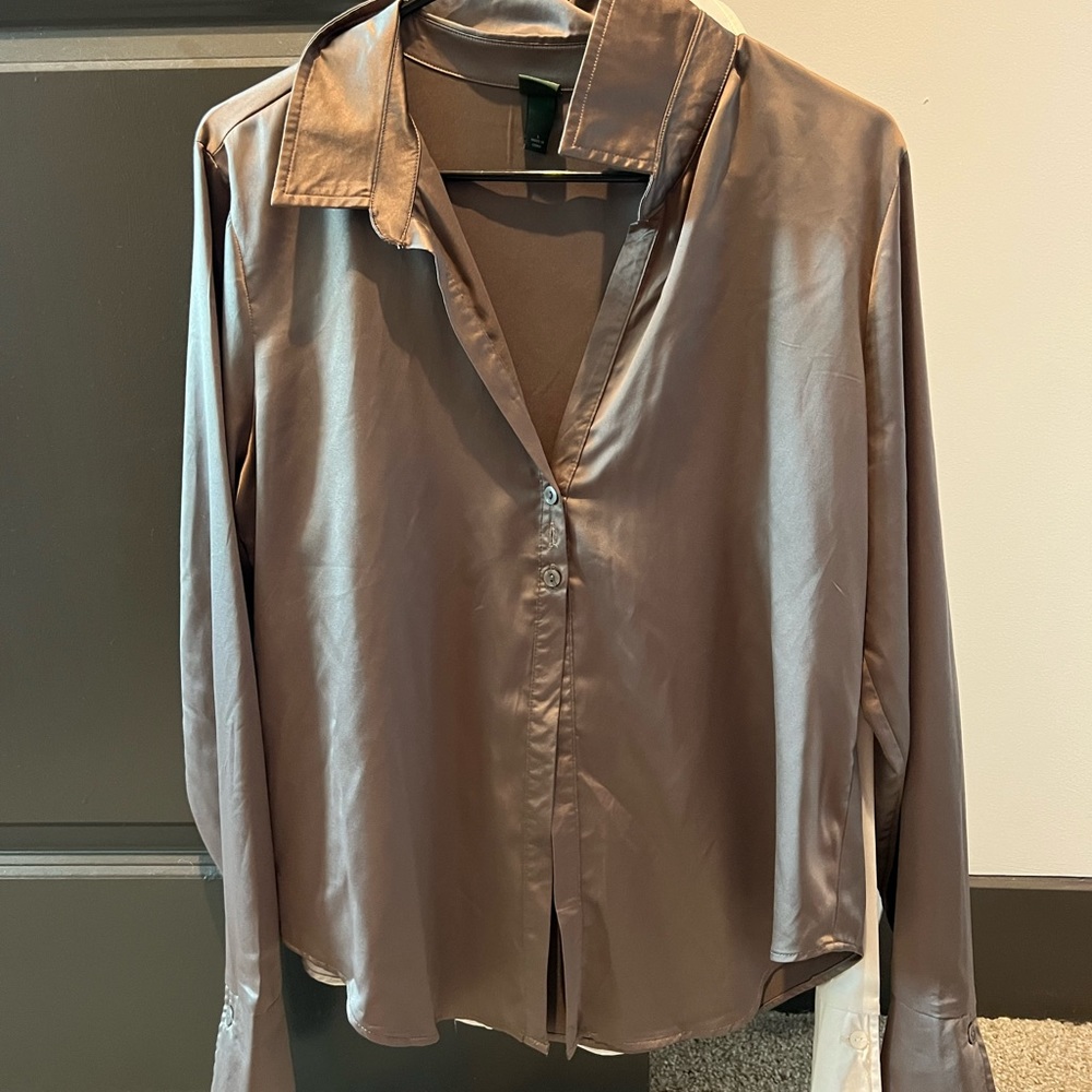 Set of two wild fable long sleeve blouses